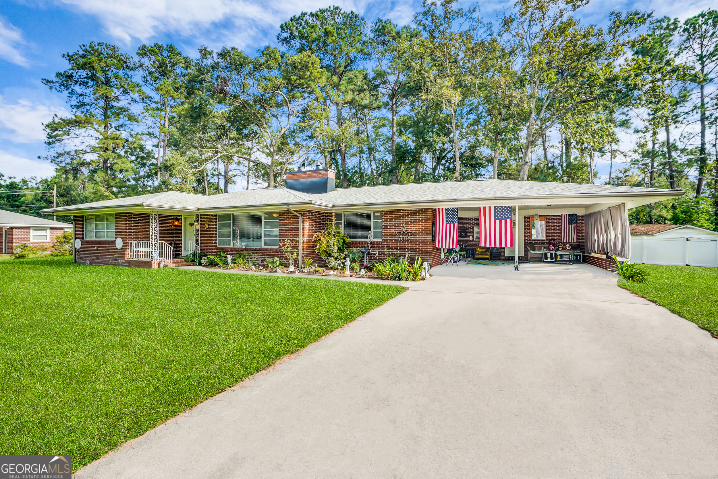 97 Azalea AVE