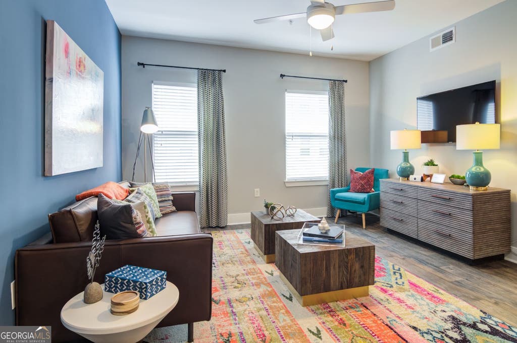 Photo of 2591 Piedmont Road NE #2411, Atlanta, GA 30324 (MLS # 10790646)