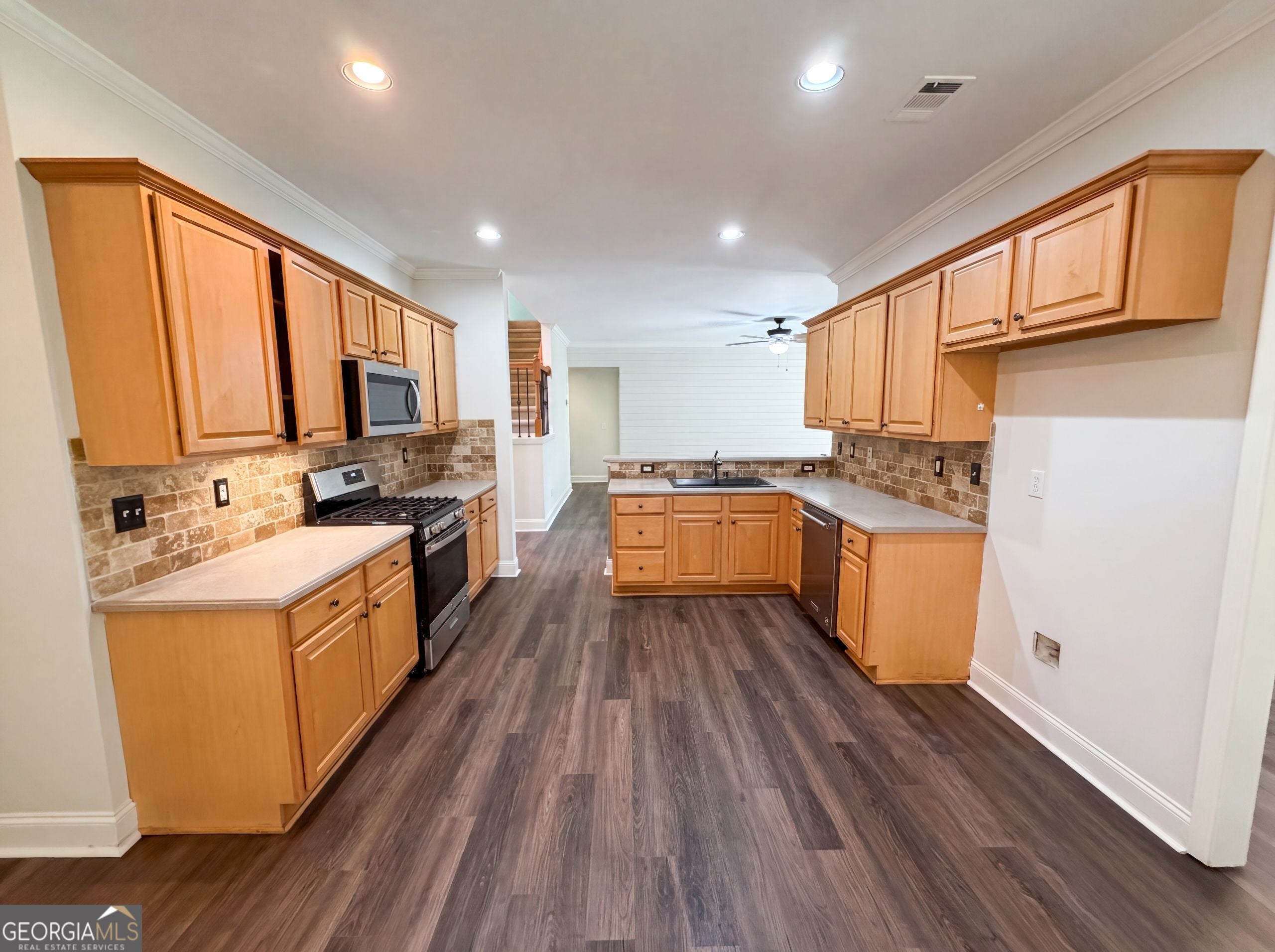 8635 Amsbury WAY