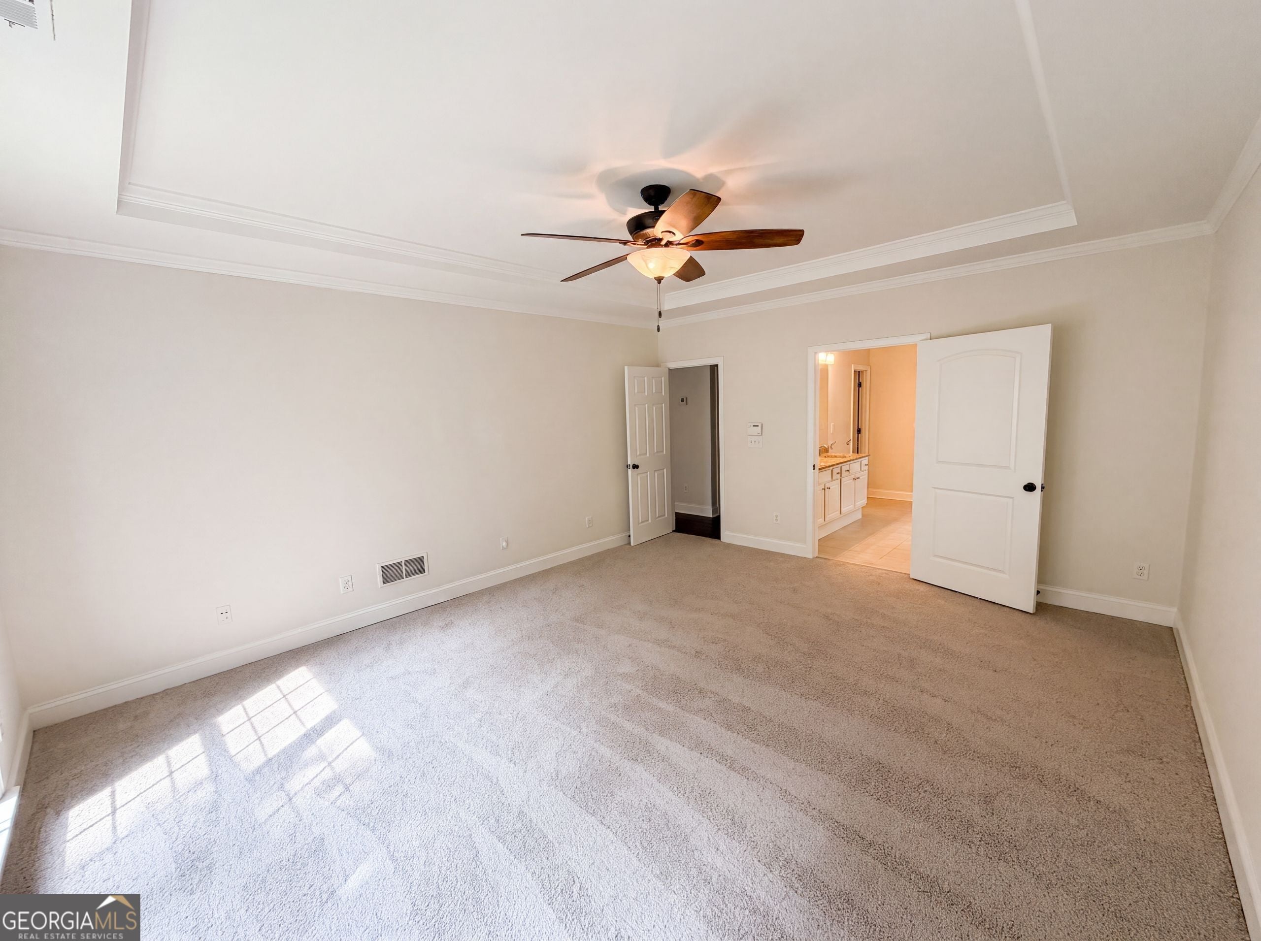 8635 Amsbury WAY
