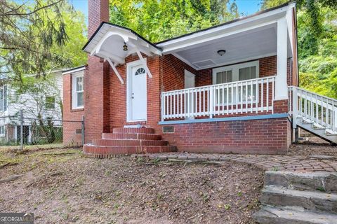 Photo of 7 Roseway Circle NE, Rome, GA 30161 (MLS # 10610485)