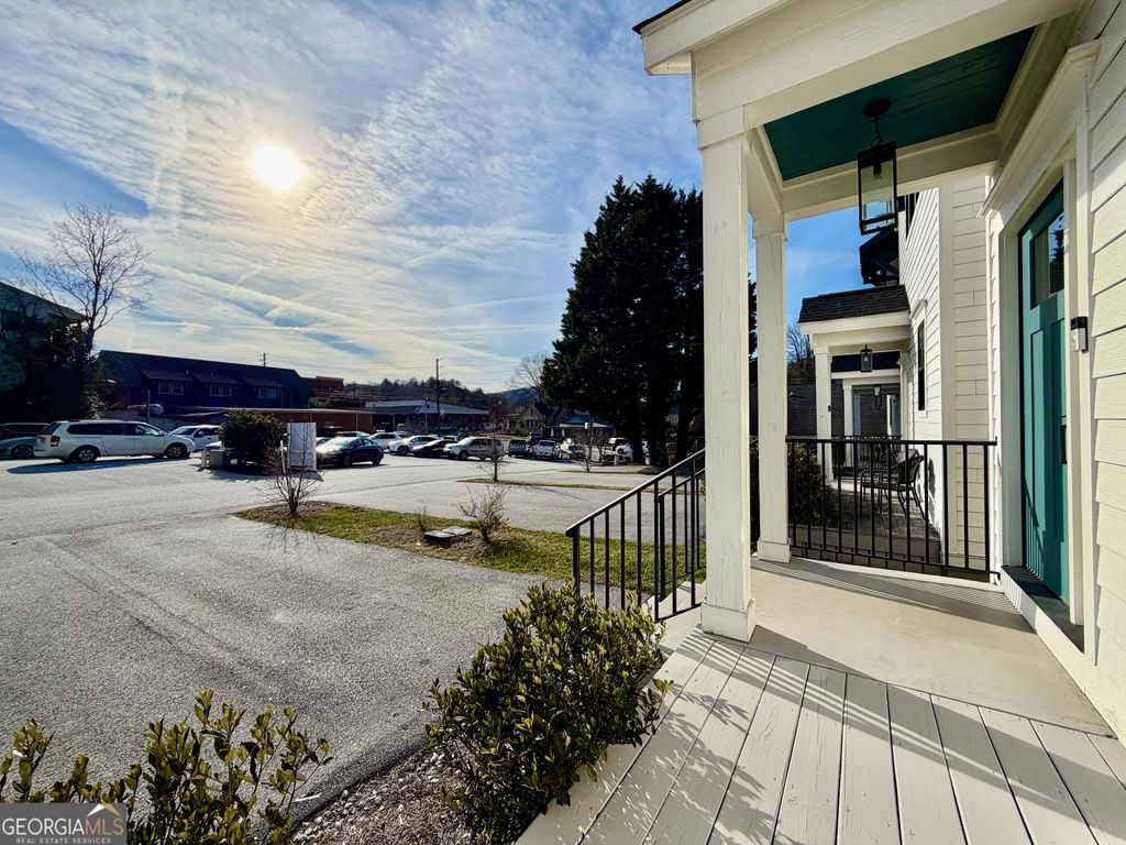 Photo of 31 Cottonwood Street, Clayton, GA 30525 (MLS # 10676719)