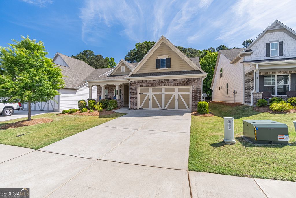 Photo of 5106 Watchmans Cove, Gainesville, GA 30504 (MLS # 10761316)