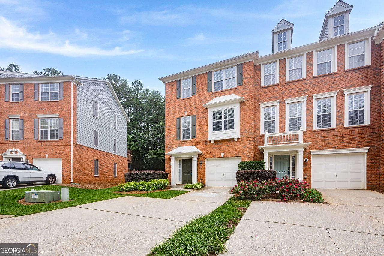 5589 TRACE VIEWS DR