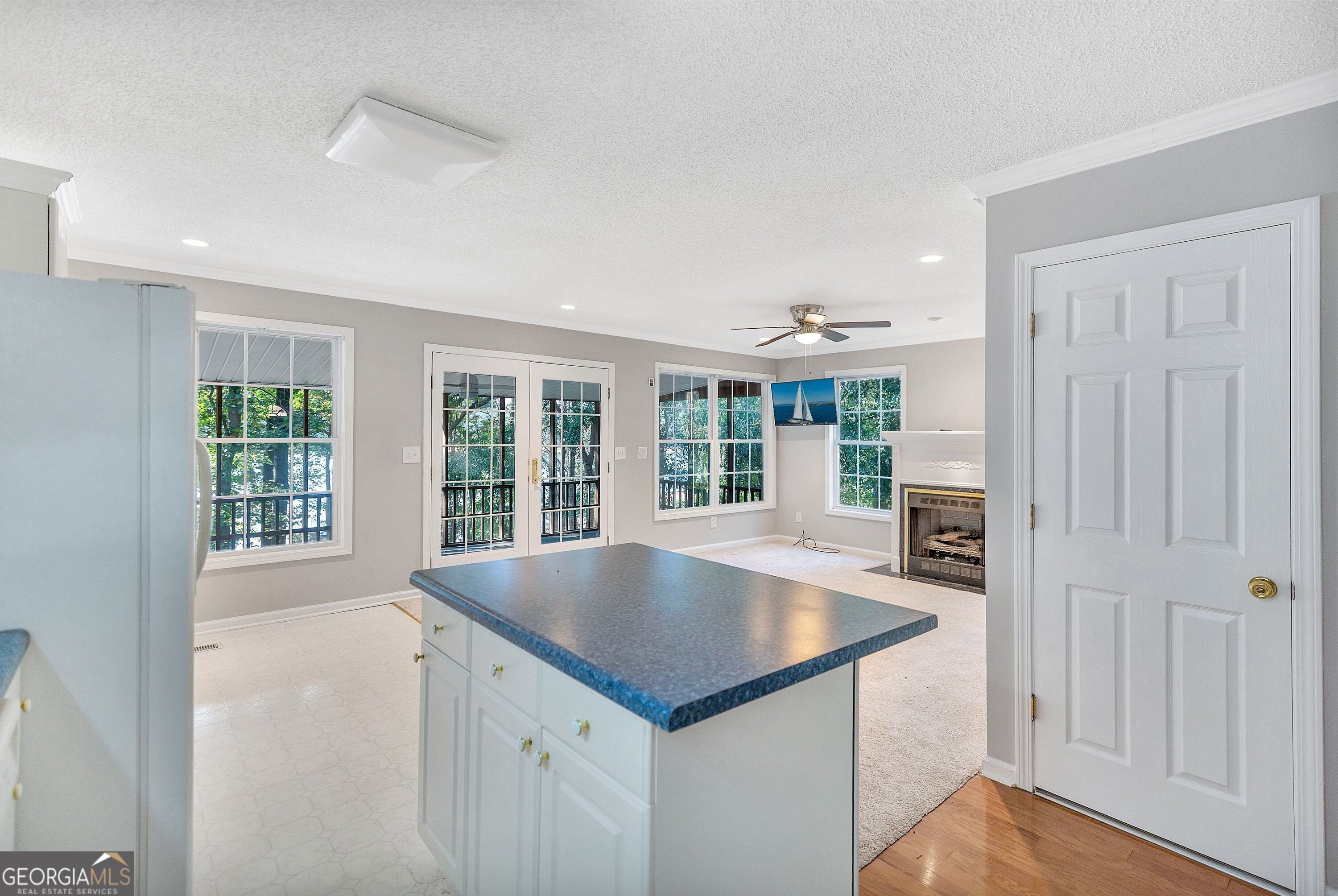 104 Lakehill RD