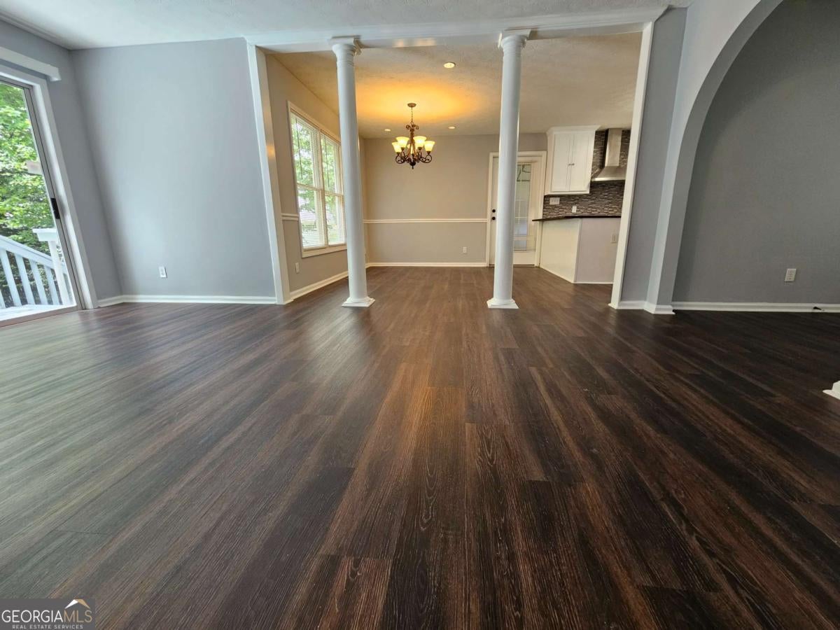 938 Charleston CT
