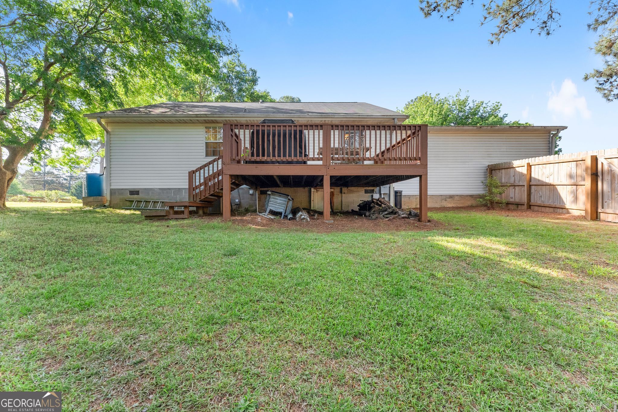 7210 Fields DR