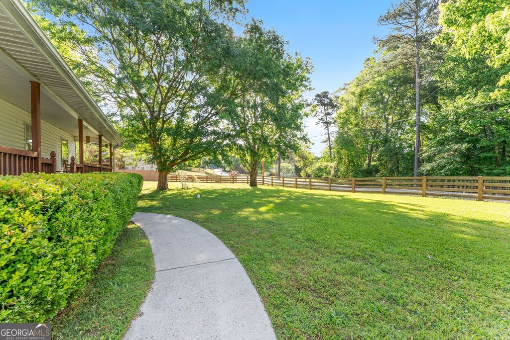 Photo of 7210 Fields Drive, Cumming, GA 30041 (MLS # 10757566)