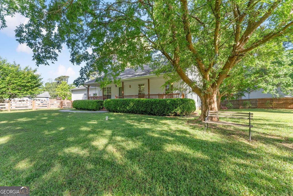 Photo of 7210 Fields Drive, Cumming, GA 30041 (MLS # 10757566)