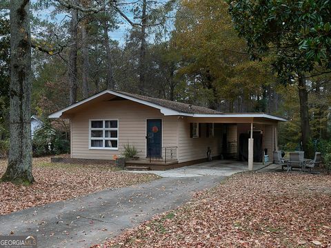 Photo of 7 Orr Street NE, Rome, GA 30165 (MLS # 10647875)