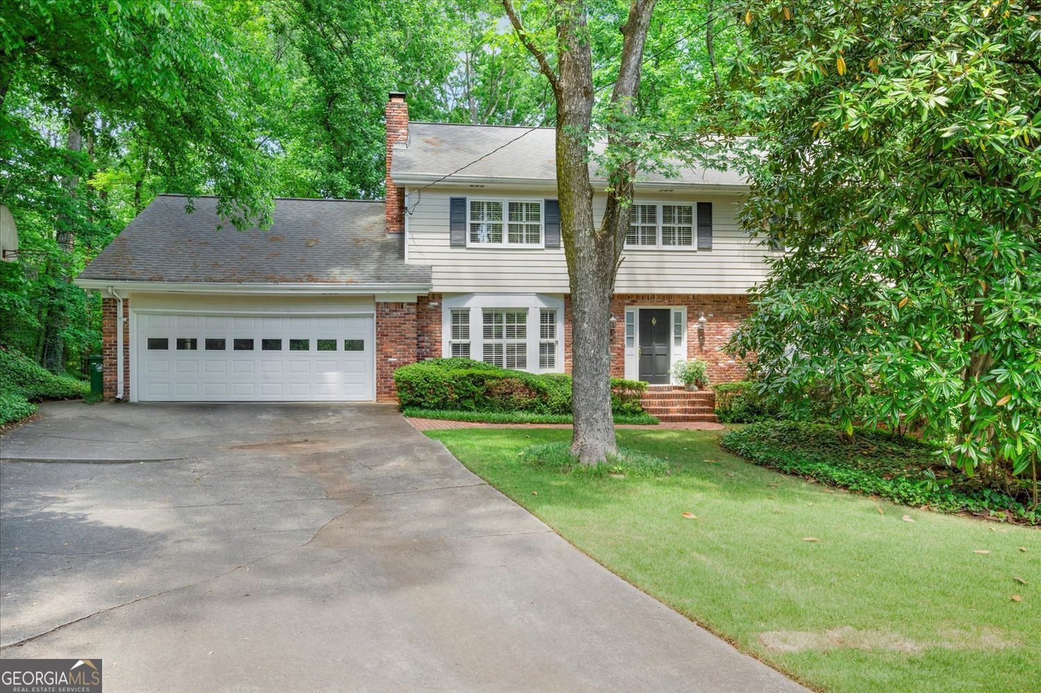 3999 Saint Clair CT NE