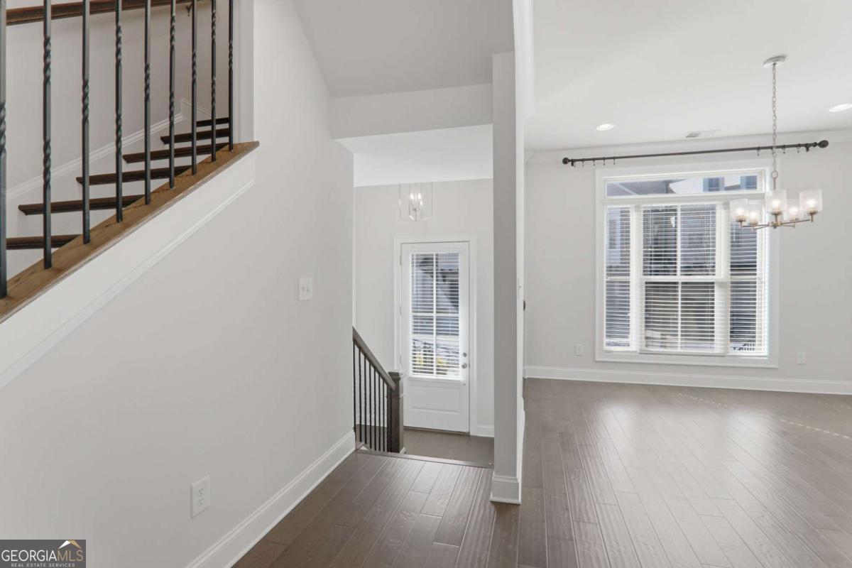 2051 Glenview Park CIR