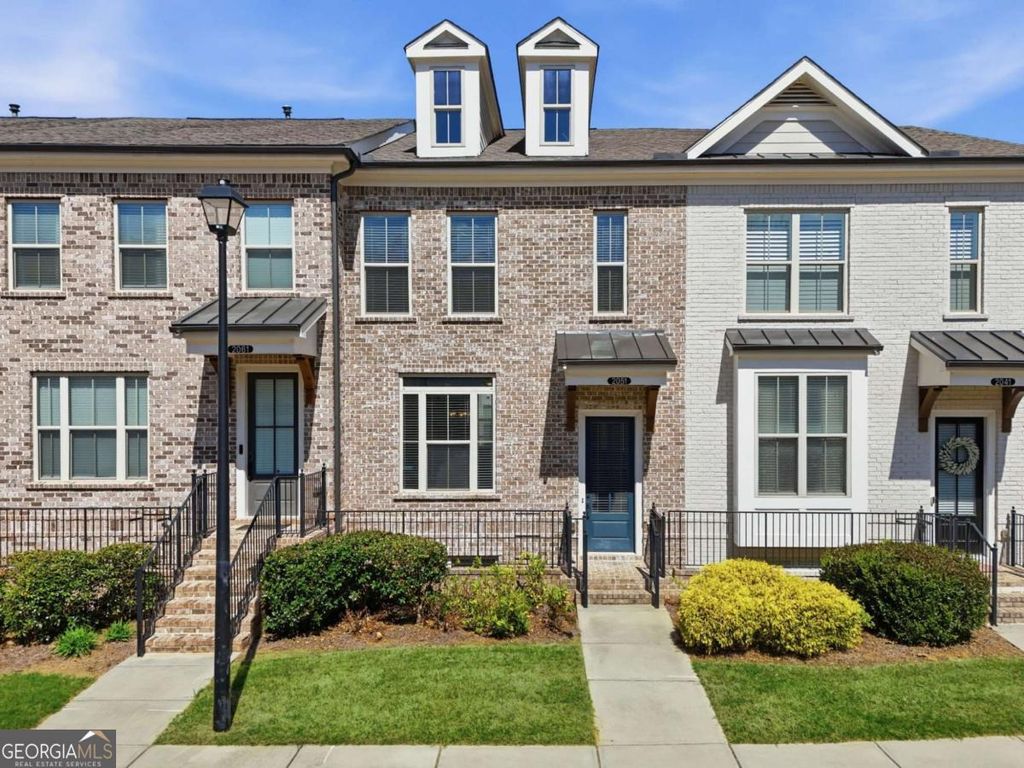 Photo of 2051 Glenview Park Circle, Duluth, GA 30097 (MLS # 10719535)