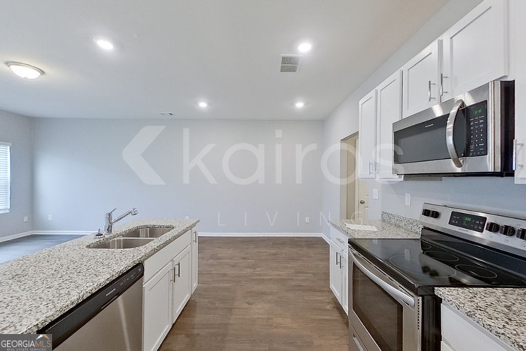 Photo of 221 Long Island Drive SW, Cartersville, GA 30120 (MLS # 10586773)