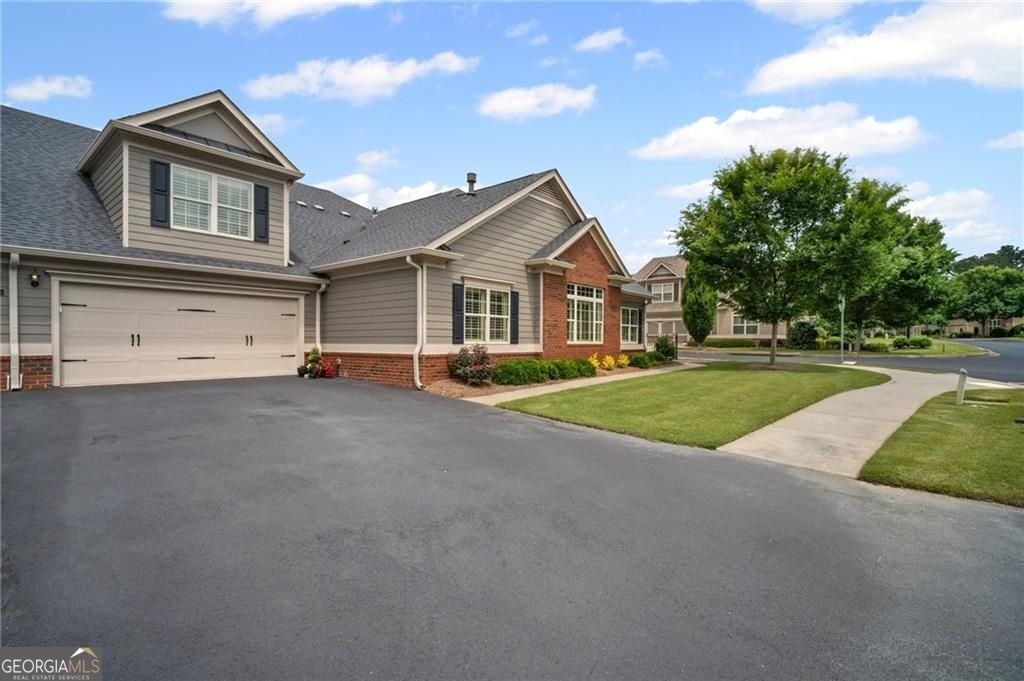 4435 Flycatcher DR 104