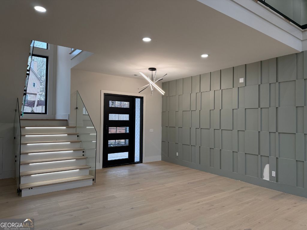 2701 Collins Hill RD