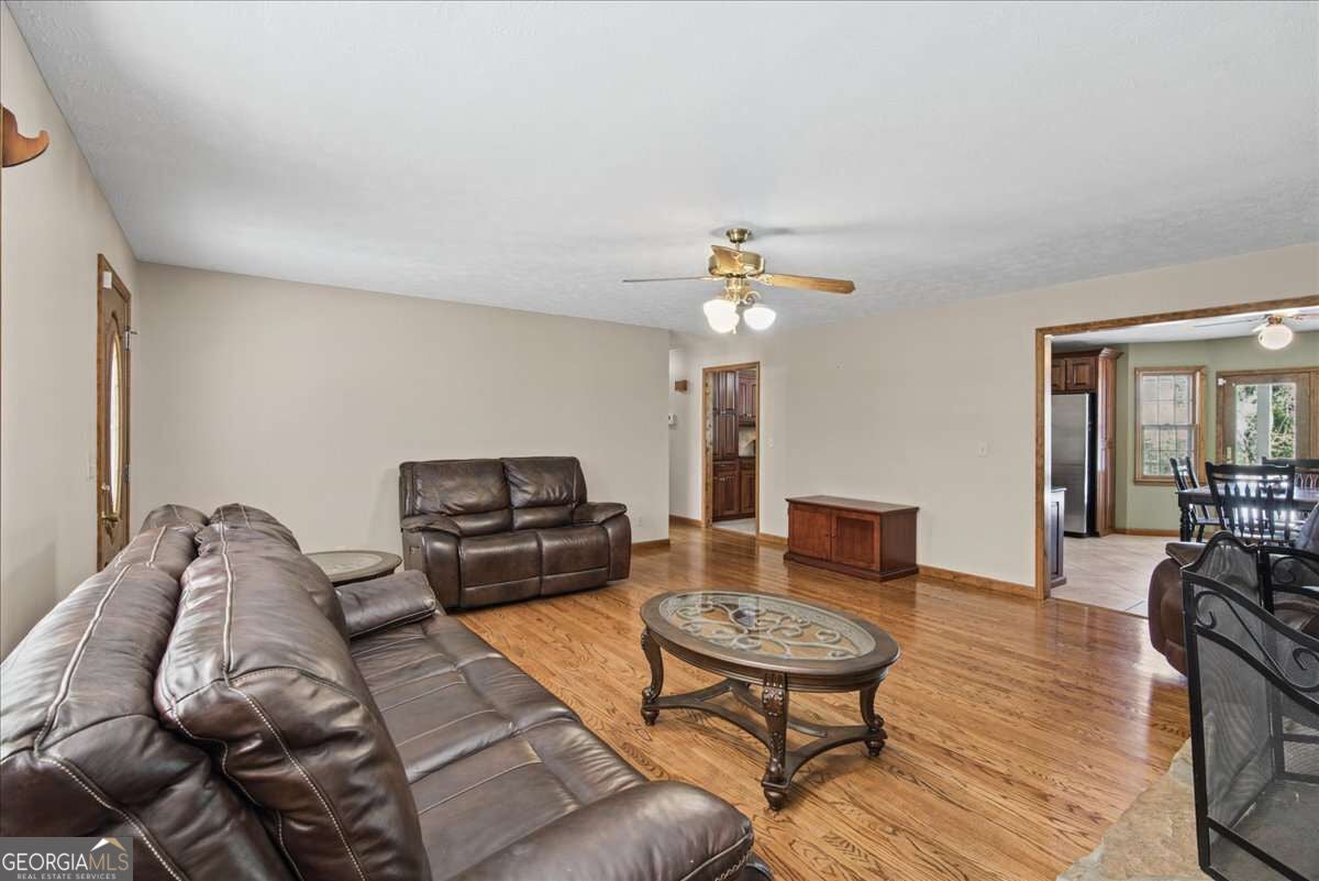 549 Gribble RD SE