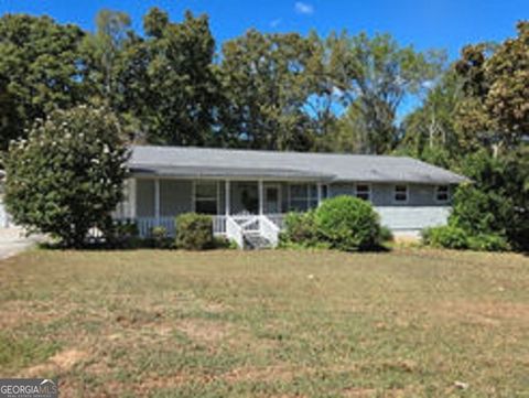 404 Rocky Creek RD Hampton GA 30228
