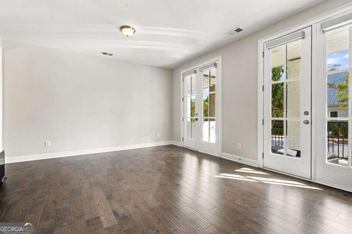 112 Harlow CIR