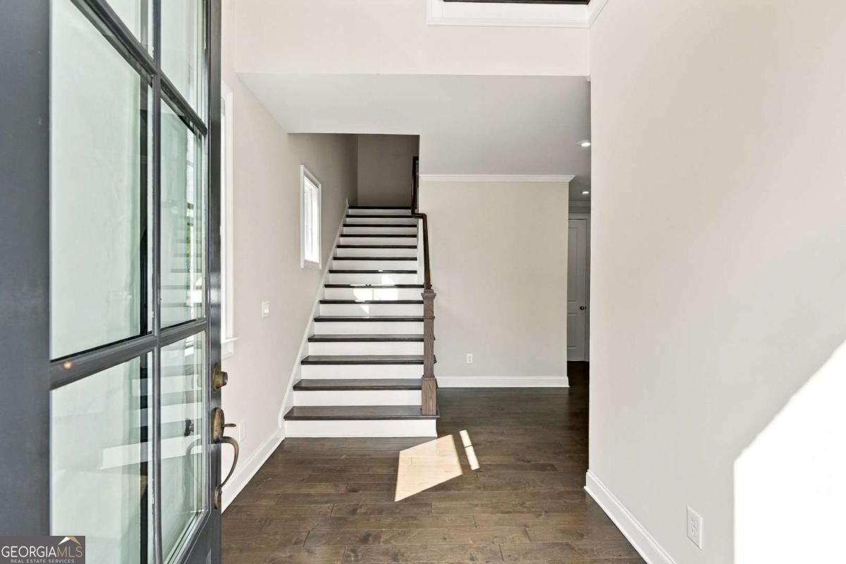 112 Harlow CIR