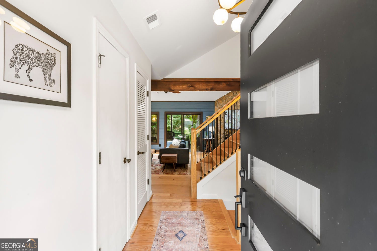 1115 Lake DR