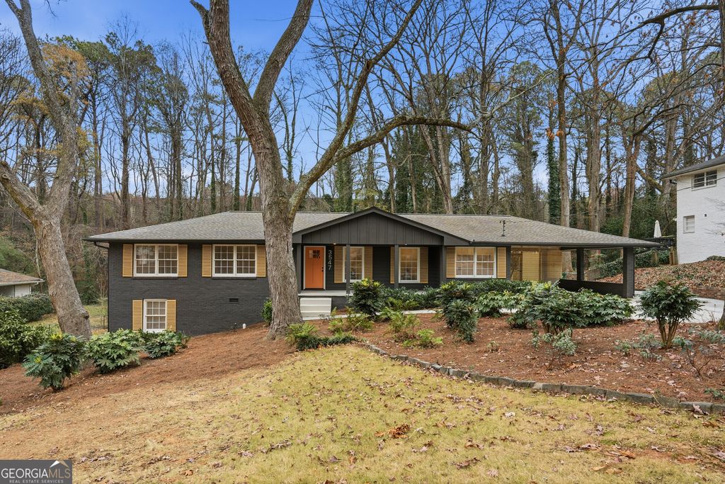 Photo of 3547 EMBRY Cir, Atlanta, GA 30341 (MLS # 10661718)
