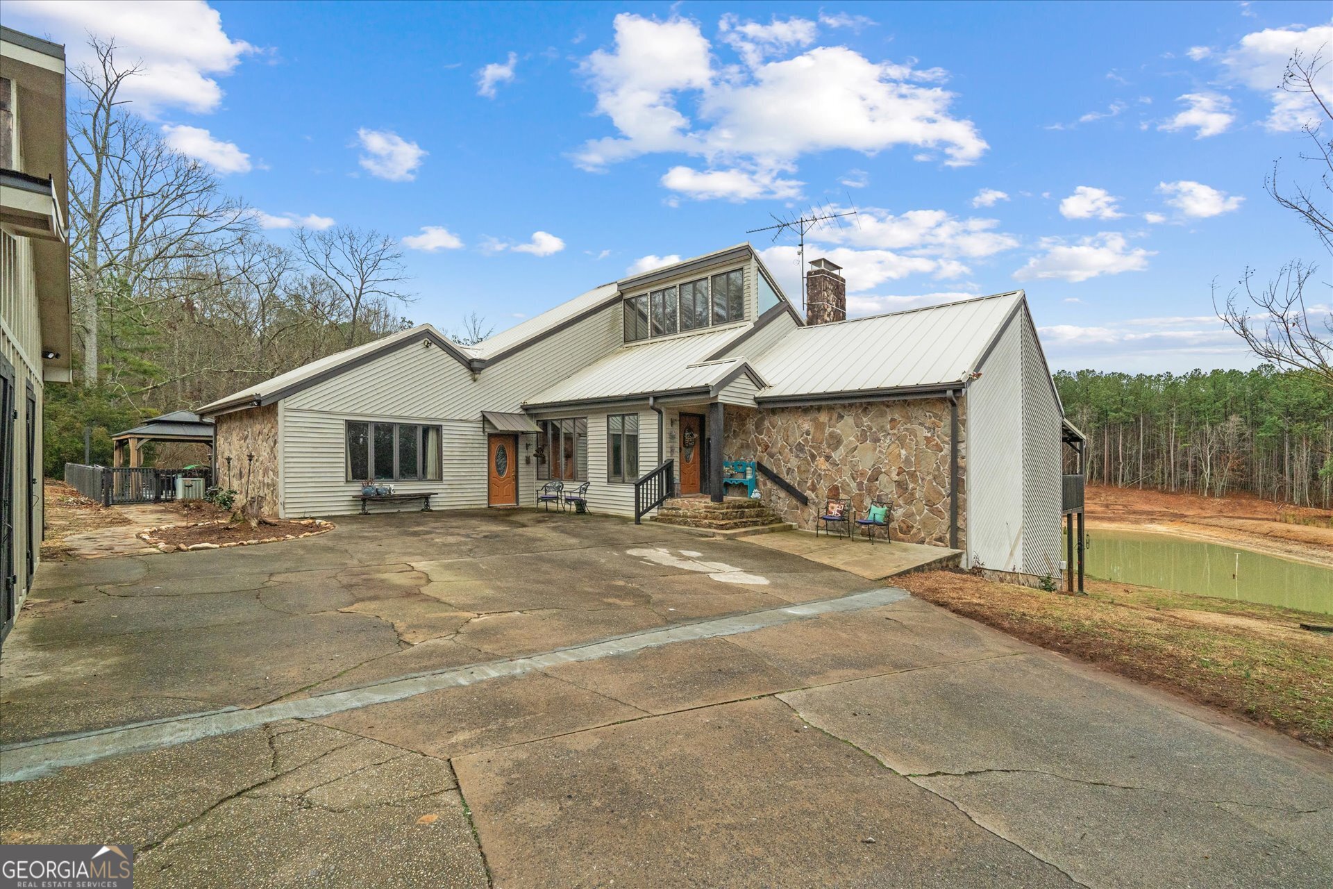 620 Smyrna Church RD