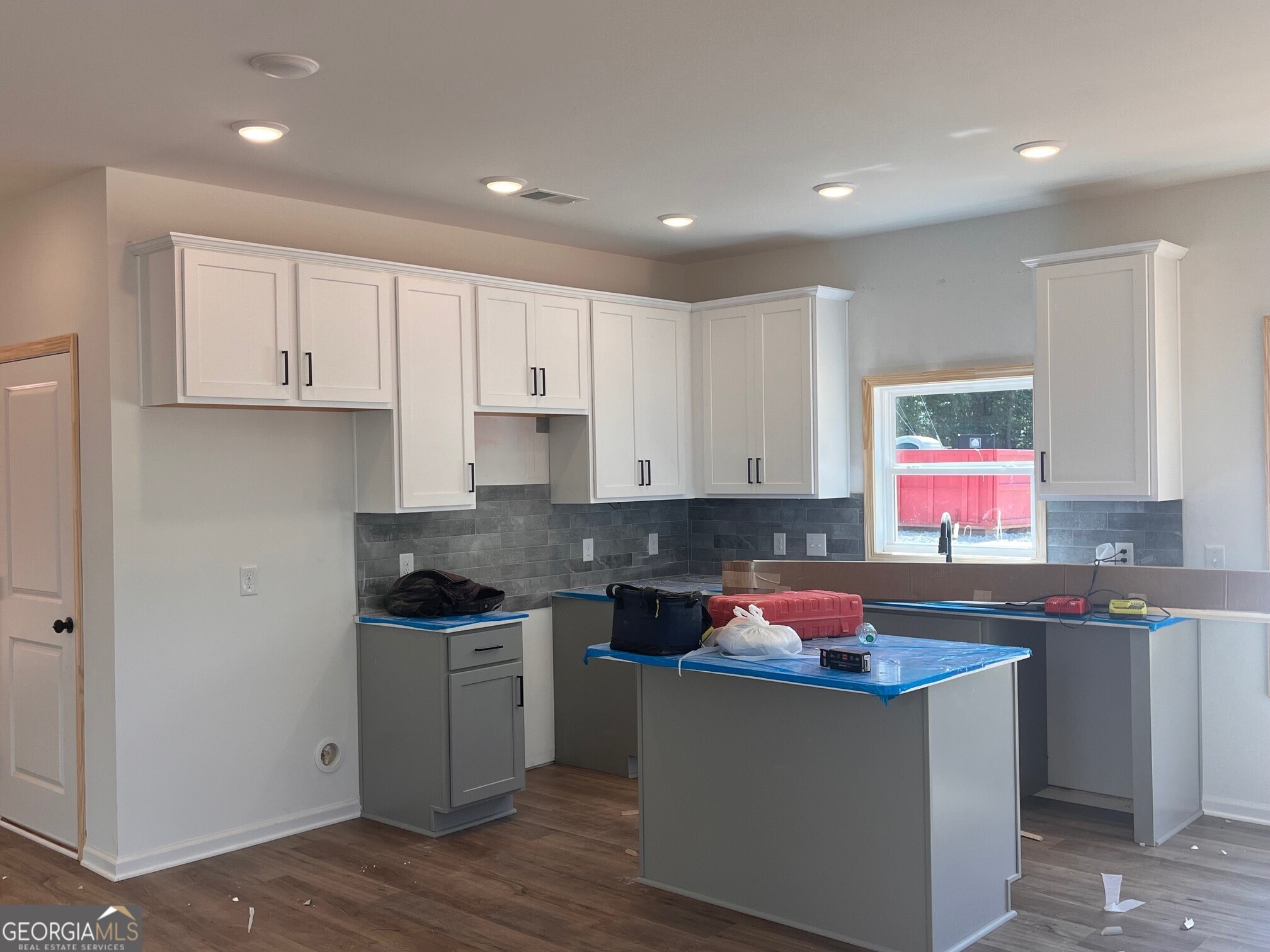 183 Jackson Heights 4