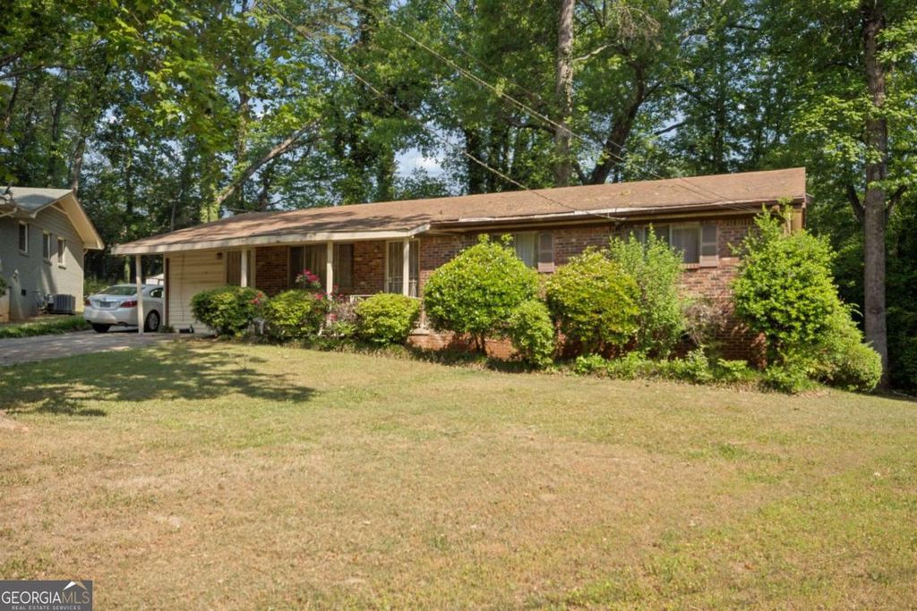 Photo of 2206 Acelia Court, Decatur, GA 30034 (MLS # 10740098)