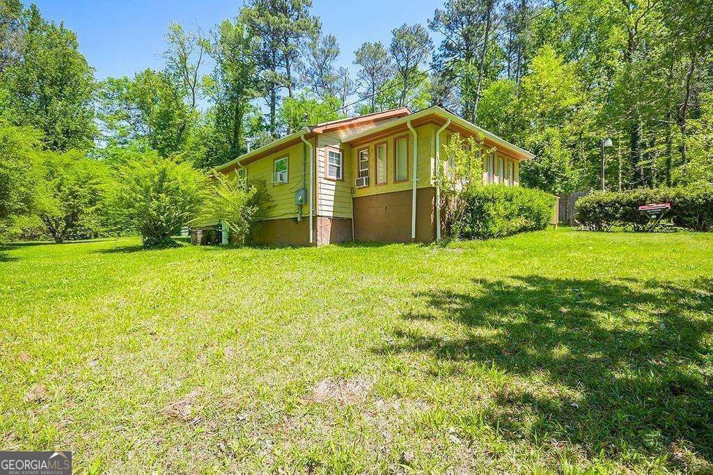 Photo of 4231 SW Blanton Avenue, Atlanta, GA 30331 (MLS # 10712032)