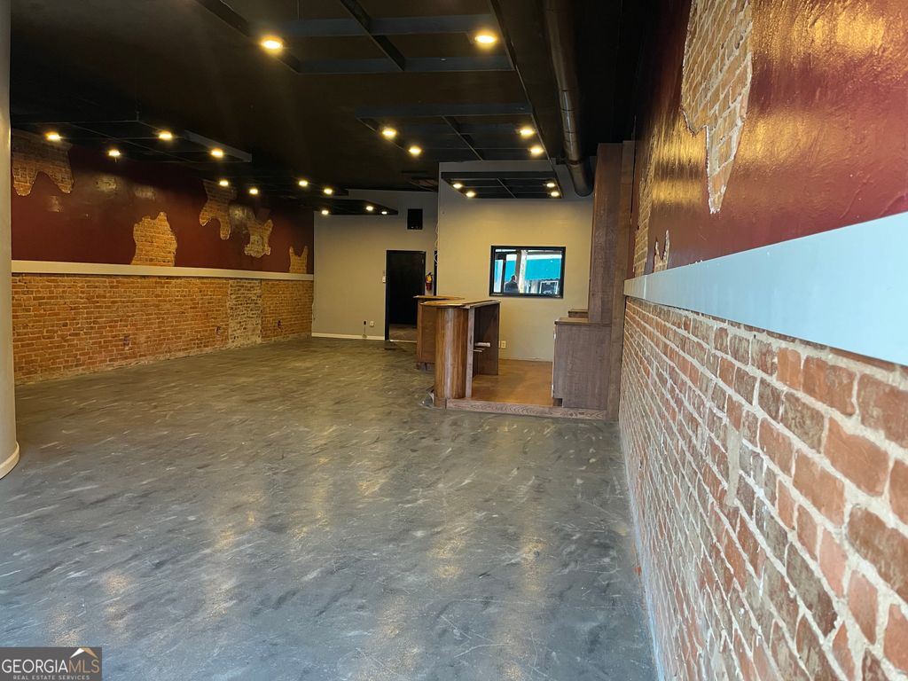 Photo of 129 W Main Street, Manchester, GA 31816 (MLS # 10693967)