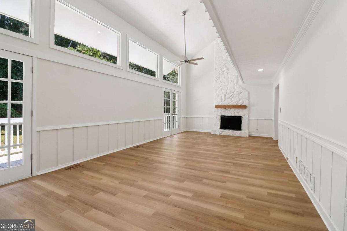 1178 Carla Joe DR SW