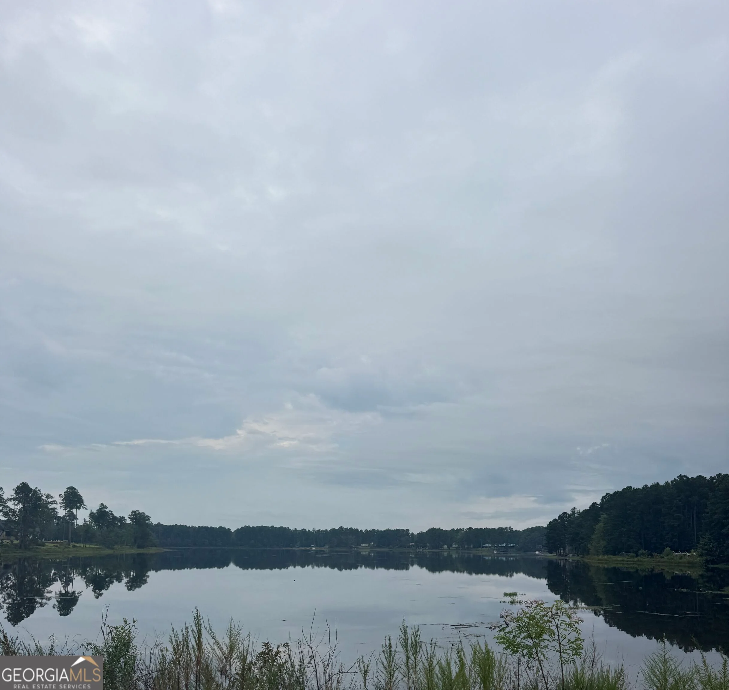 118 East Lake Drive Dr