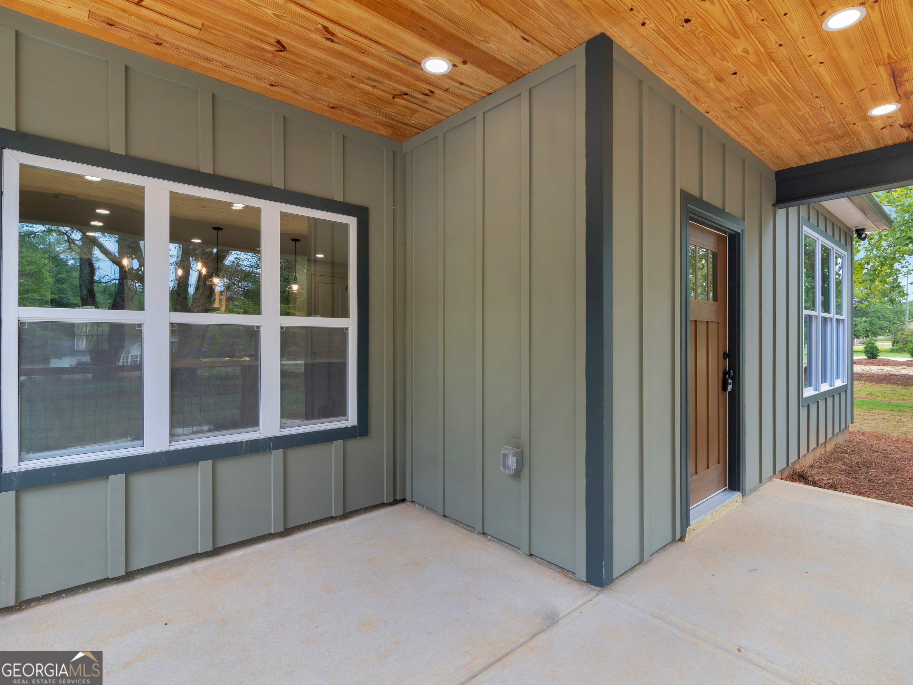 227 Glazier RD
