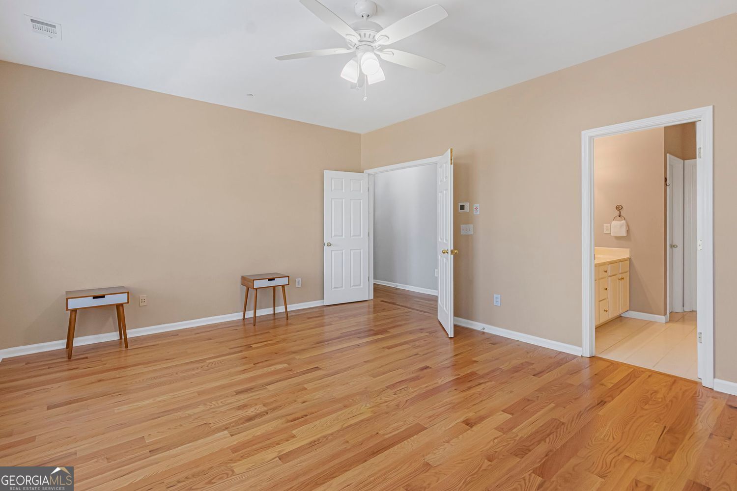 Smyrna, Georgia 30082, United States, 3 Bedrooms Bedrooms, ,4 BathroomsBathrooms,Residential,Active,134943