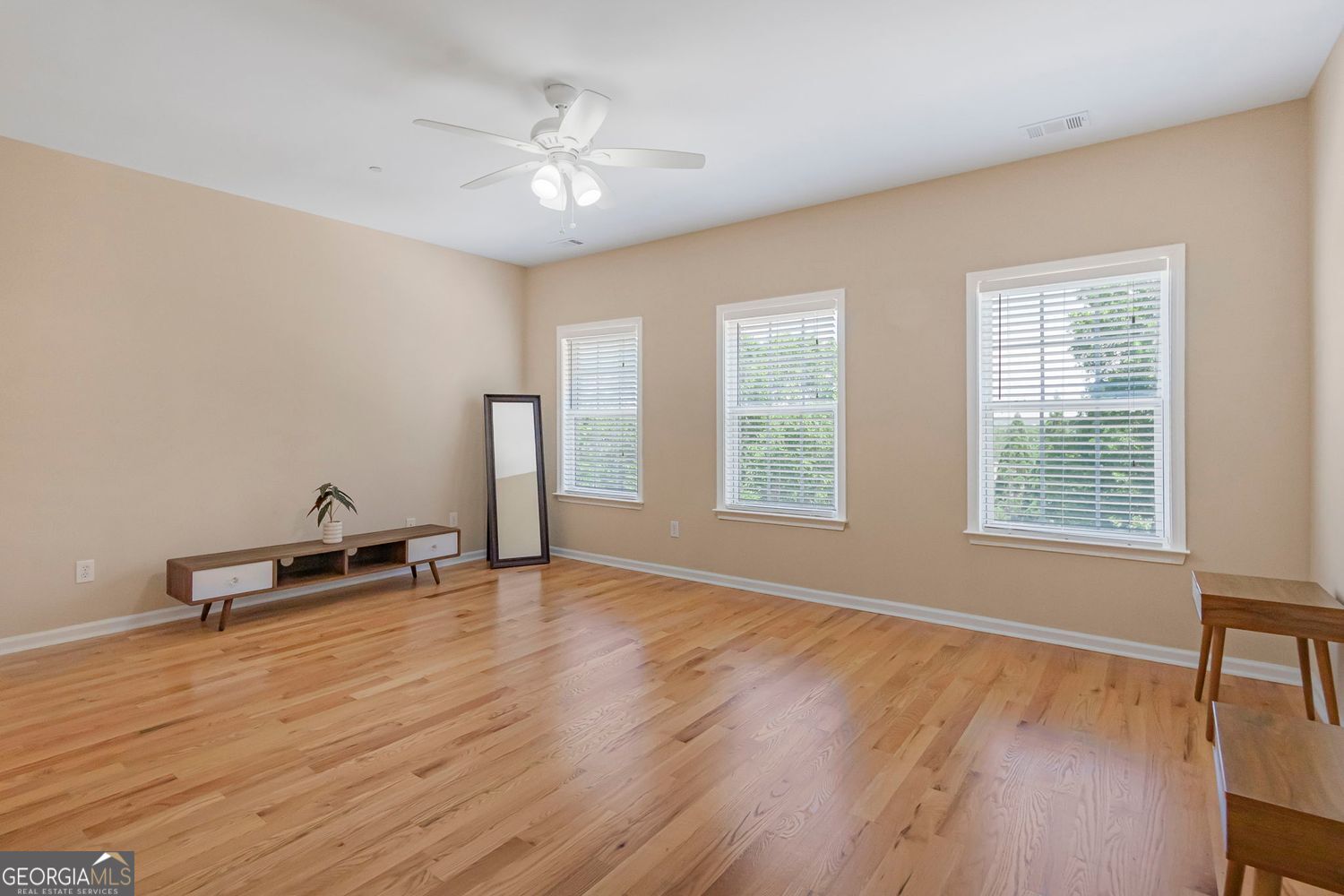 Smyrna, Georgia 30082, United States, 3 Bedrooms Bedrooms, ,4 BathroomsBathrooms,Residential,Active,134943