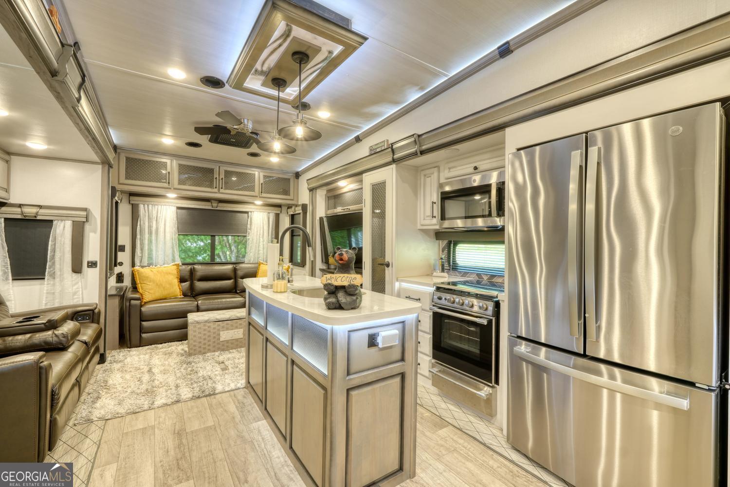 132 Heavenly DR