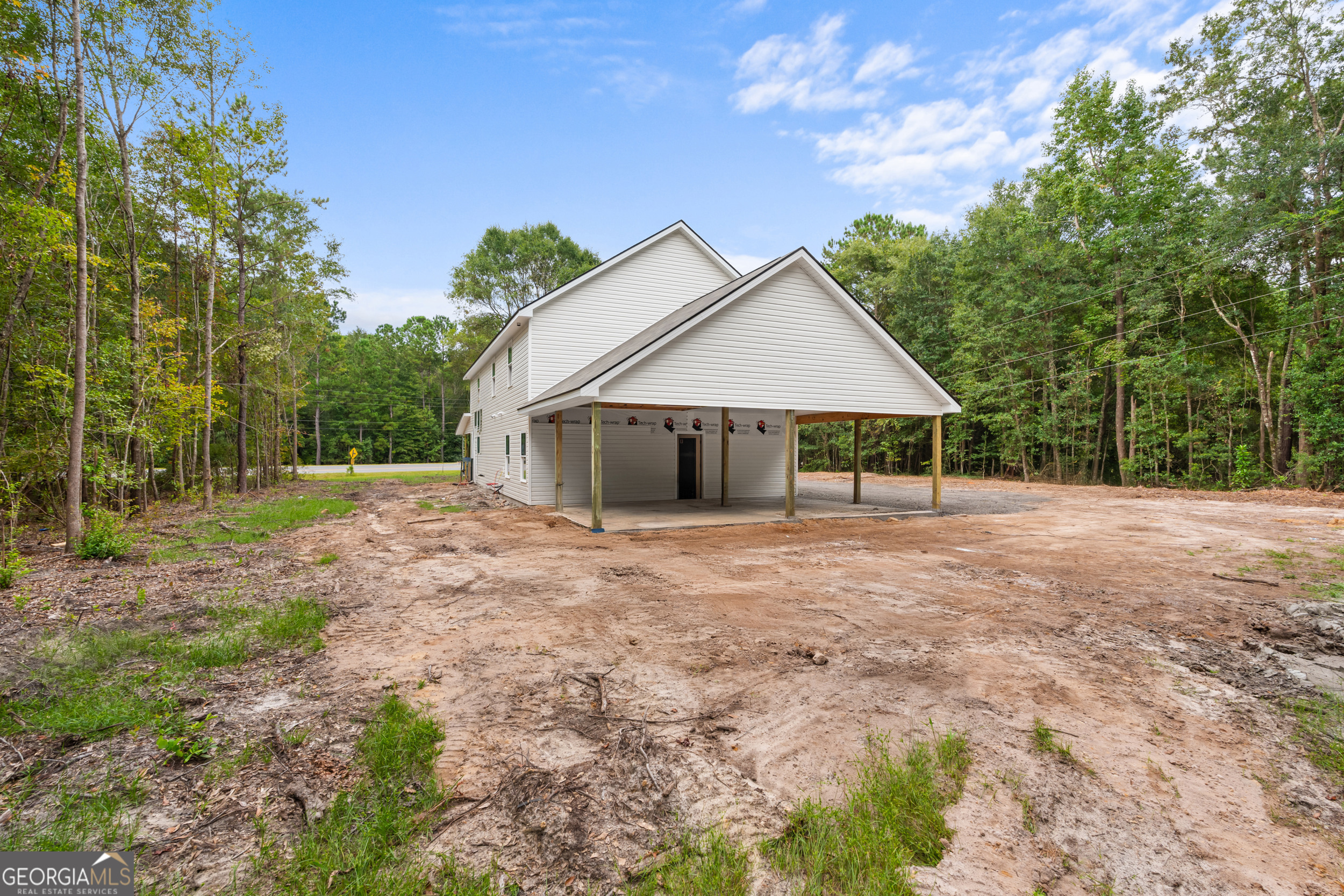 695 Log Landing RD