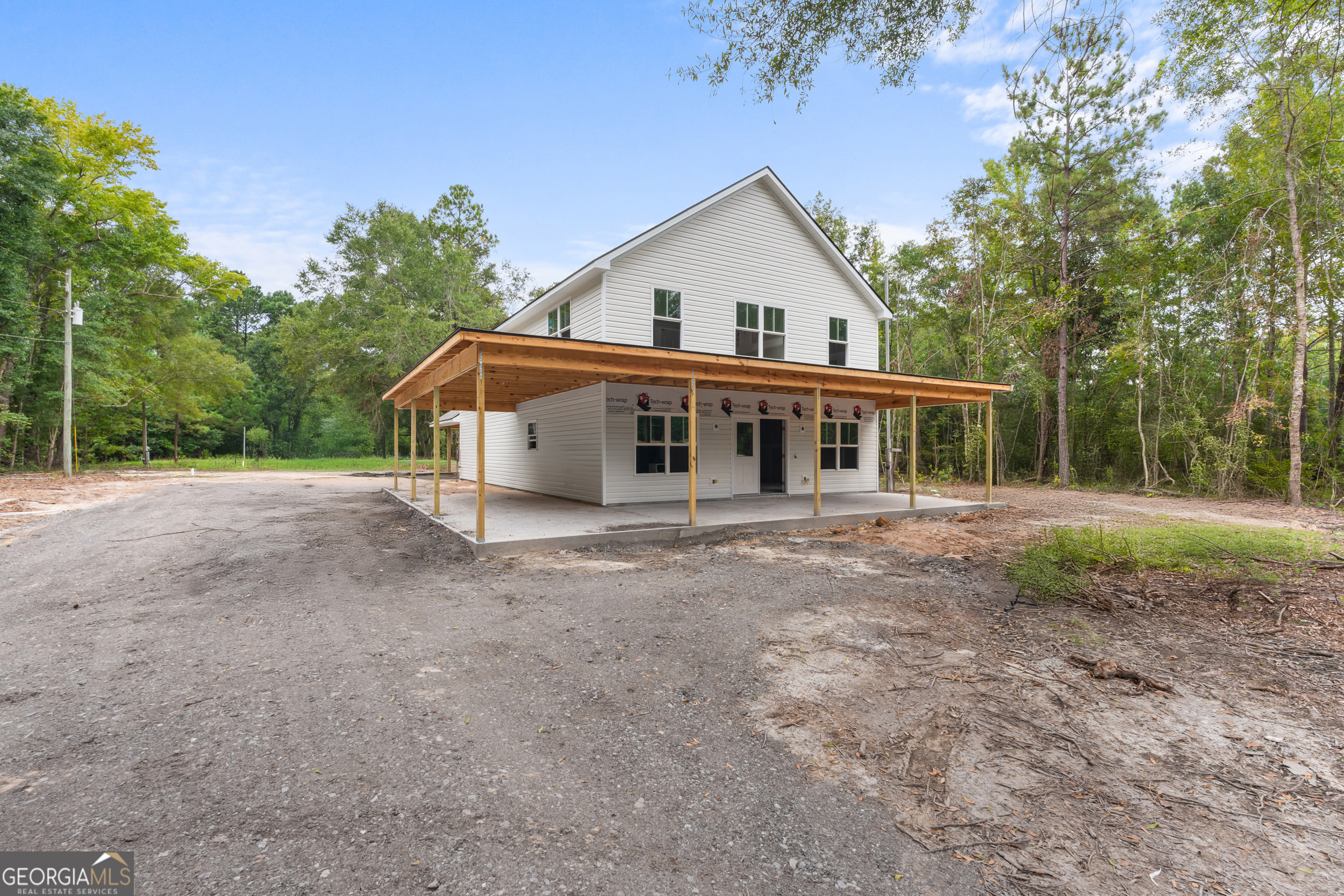 695 Log Landing RD