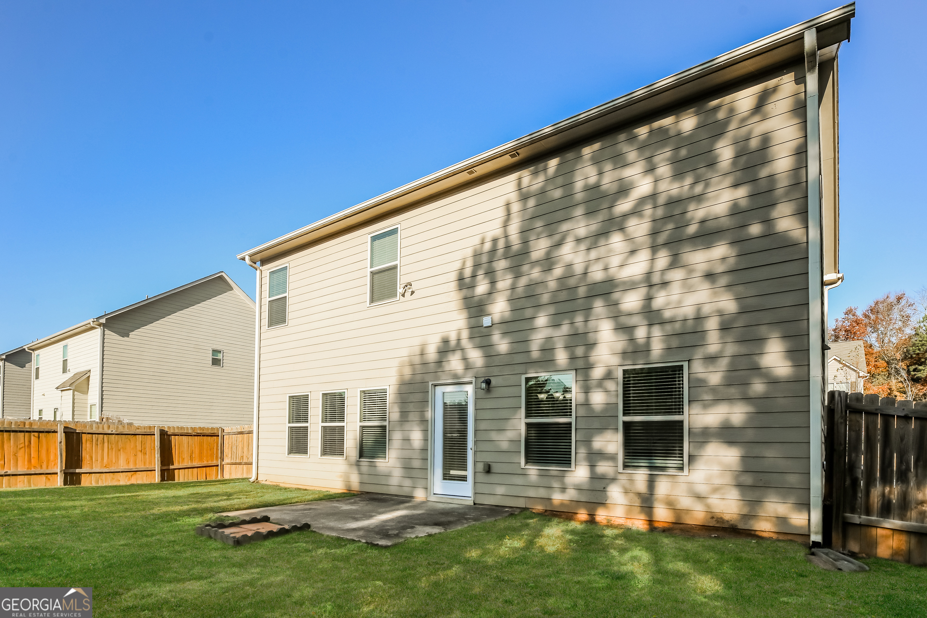 870 Walnut Woods DR