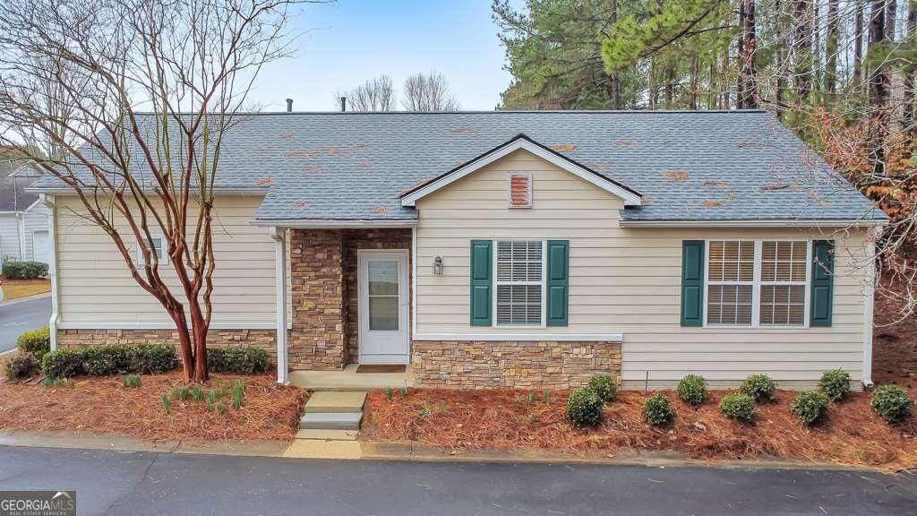 Photo of 227 Windcroft Circle NW, Acworth, GA 30101 (MLS # 10701088)
