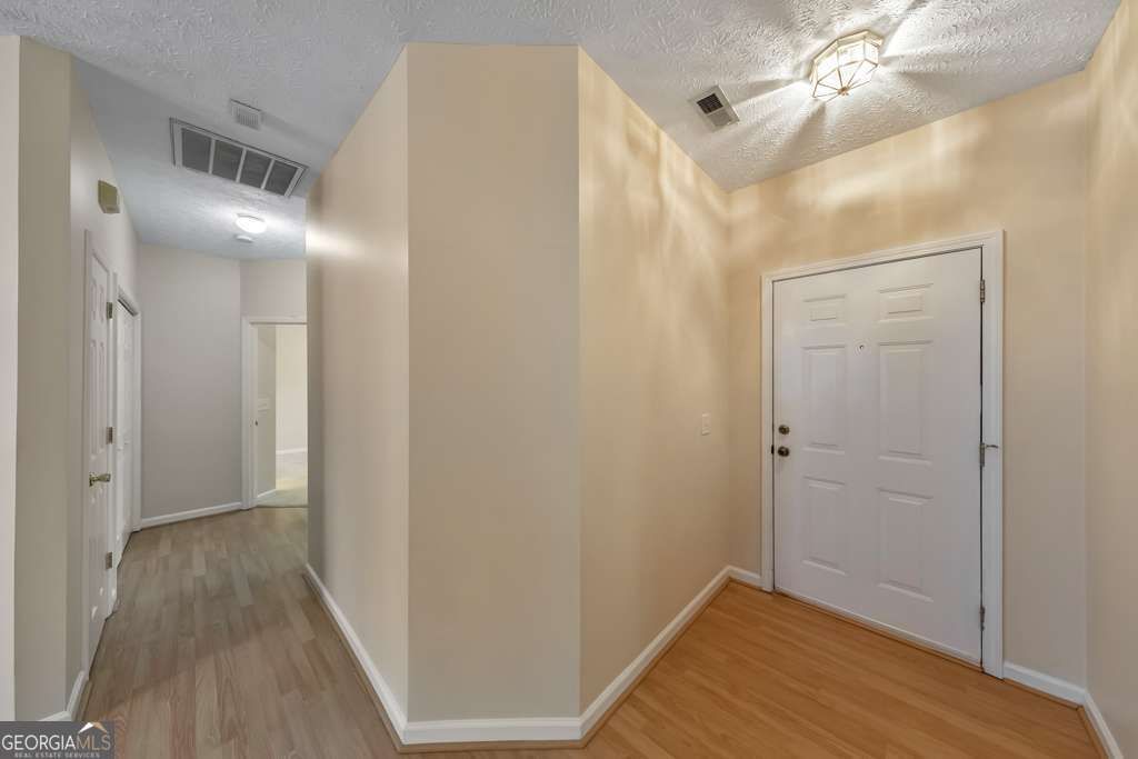 Photo of 227 Windcroft Circle NW, Acworth, GA 30101 (MLS # 10701088)