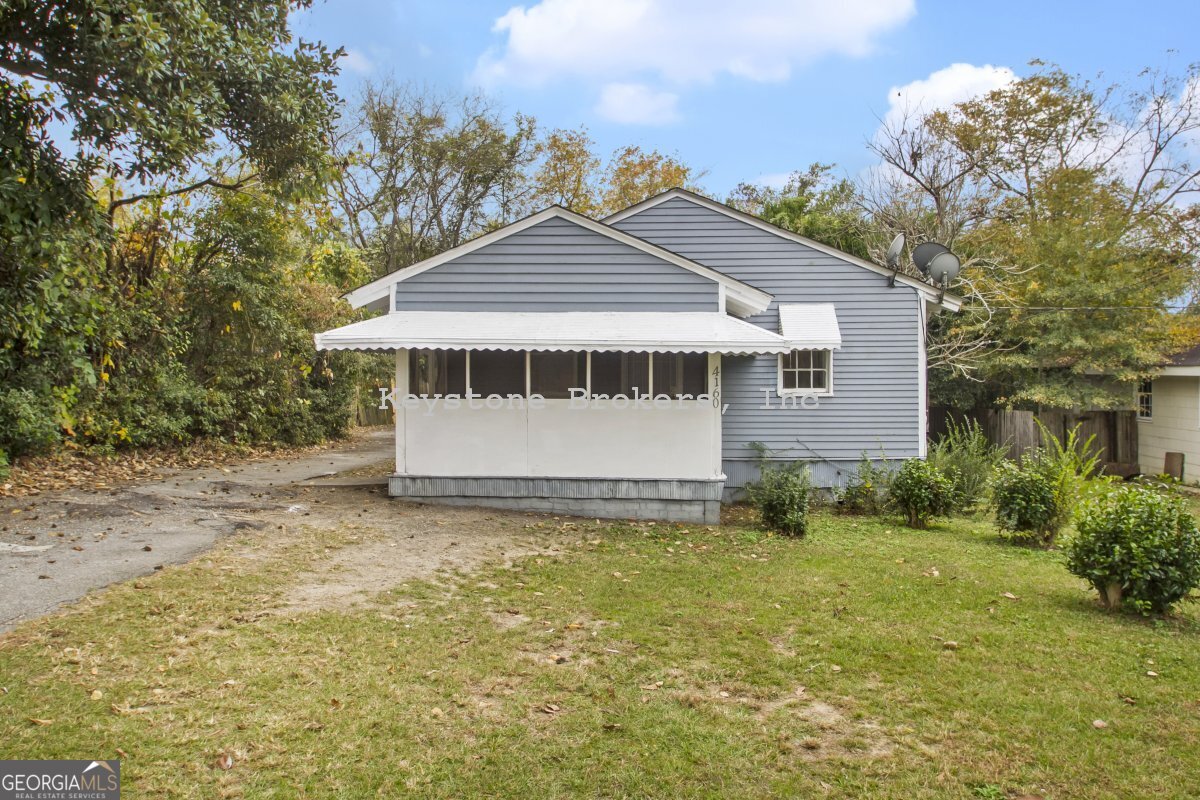 3 Bedroom, 1 Bath Rental in Macon. Don't miss this opportunity!