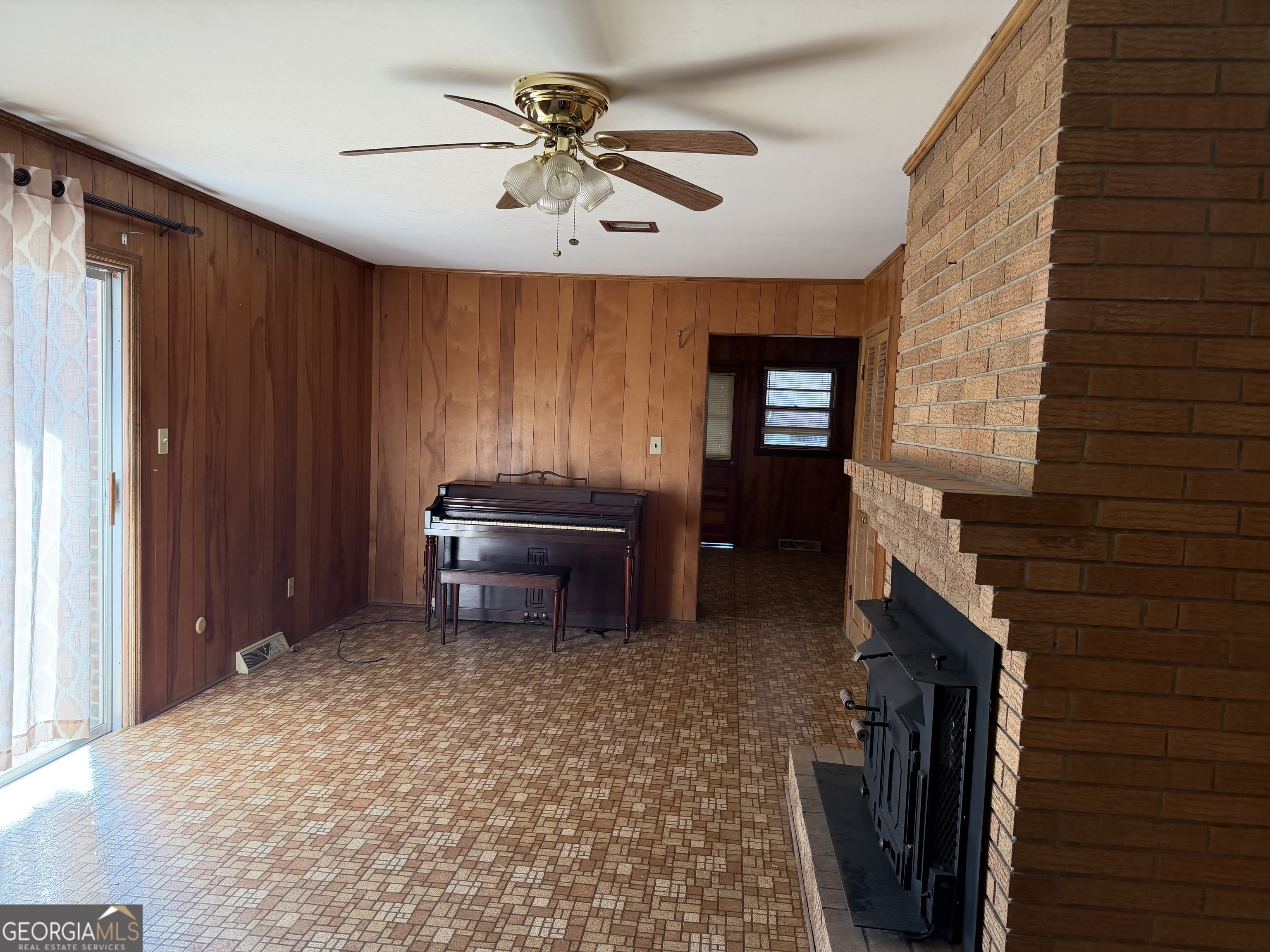 1112 Old Dalton RD NE