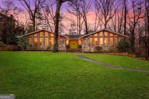 5129 Stratham Drive Dunwoody GA 30338