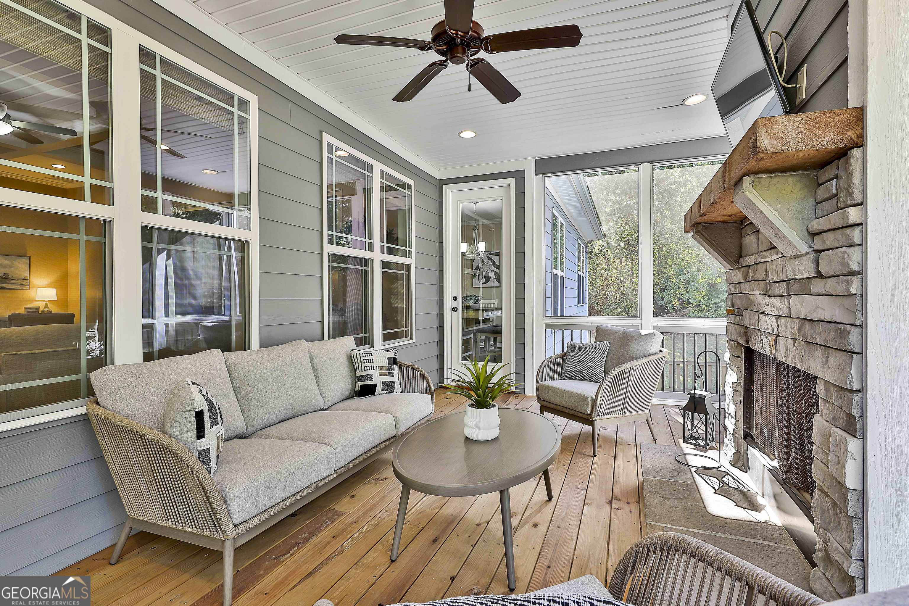 Lake Redwine - Residential