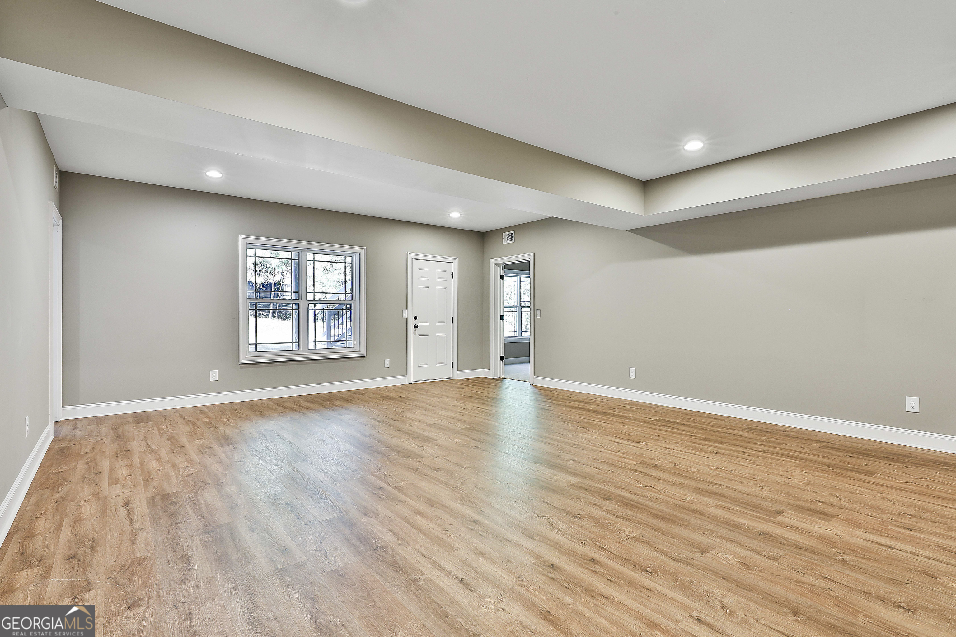 Lake Redwine - Residential