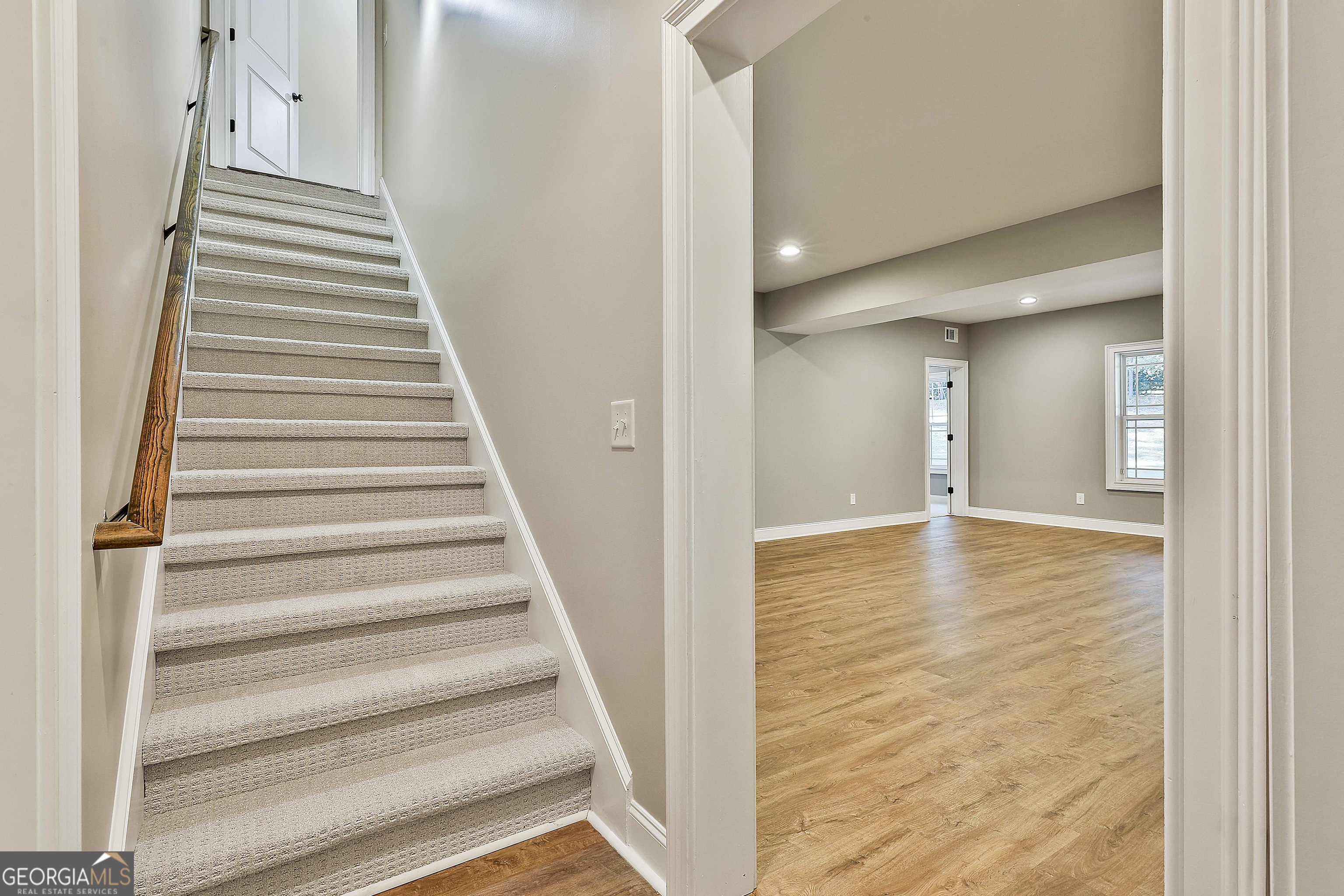 Lake Redwine - Residential