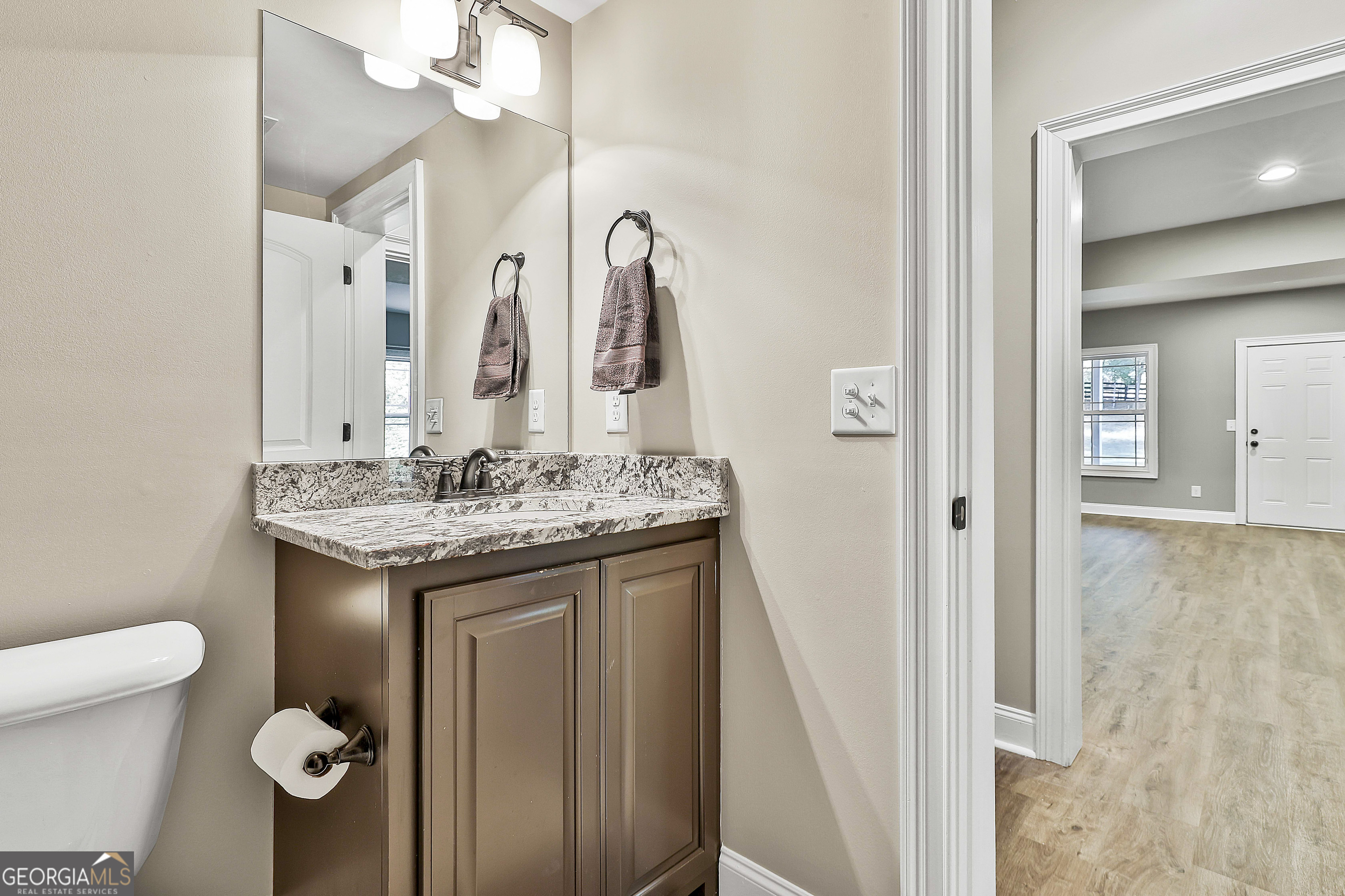 Lake Redwine - Residential