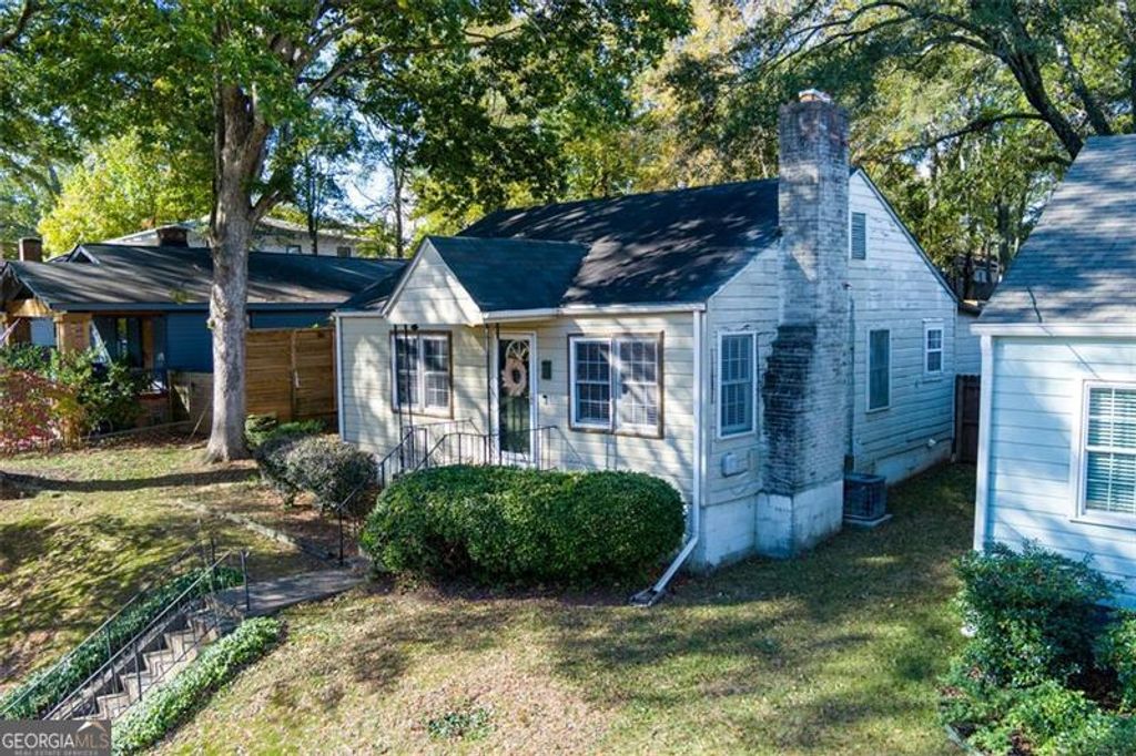 Photo of 63 MORTIMER Street, Atlanta, GA 30317 (MLS # 10630780)